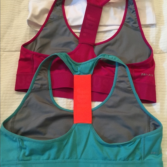 3 sports bras, size large. - Picture 4 of 5